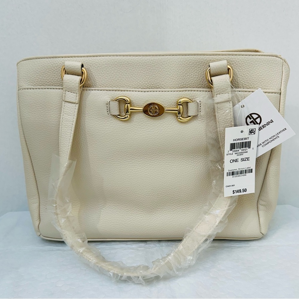 New Giani Bernini Ivory Shoulder Bag.
